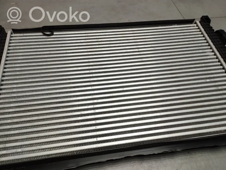 Volkswagen Golf VII Chłodnica powietrza doładowującego / Intercooler G42AVEQ