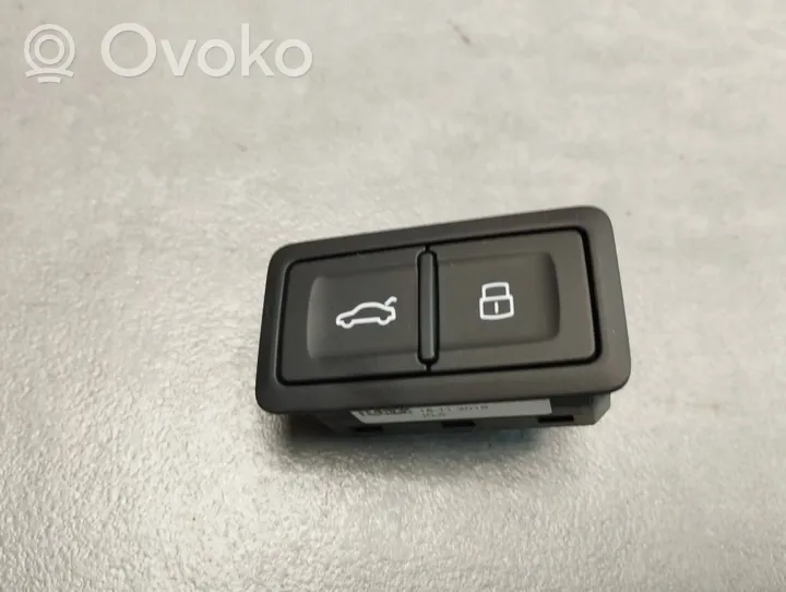 Audi Q3 F3 Takaluukun avauskytkimen painike/kytkin 4G0959831D