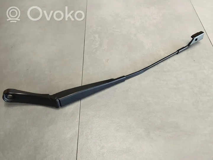 Opel Astra K Front wiper blade arm 13418991