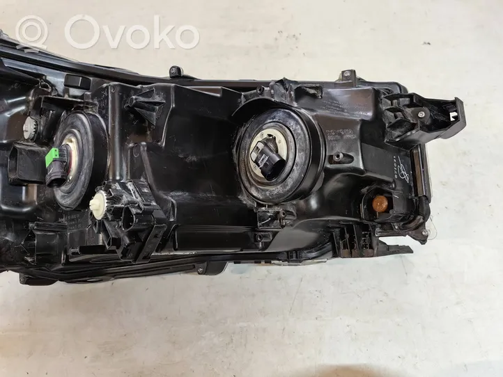 Toyota Hilux VIII Phare frontale 61150-0KK60