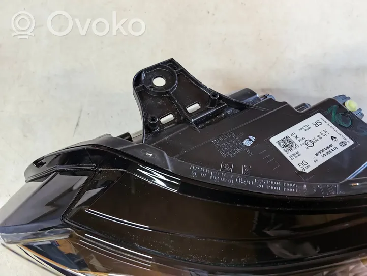 Renault Captur II Faro/fanale 260608054R