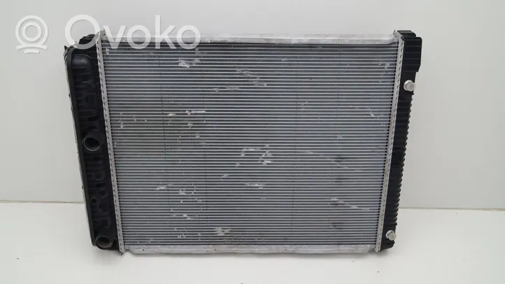 Mercedes-Benz 309 Radiateur de refroidissement A9405000403