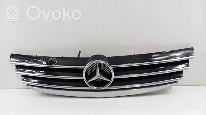 Mercedes-Benz A W169 Grille calandre supérieure de pare-chocs avant 