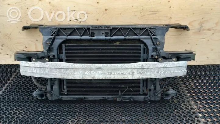 Audi TT Mk1 Jäähdyttimen kehyksen suojapaneeli 