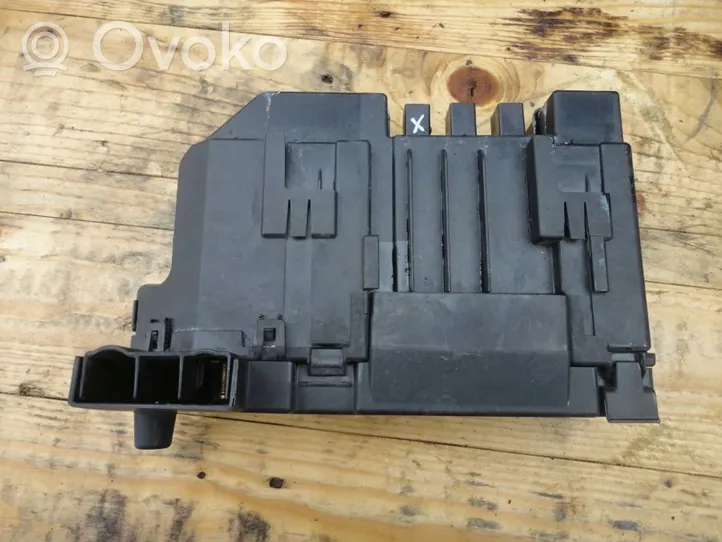 Mercedes-Benz CL C216 Fuse box set A2215401250