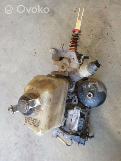 Volkswagen Golf II Brake booster 191614111