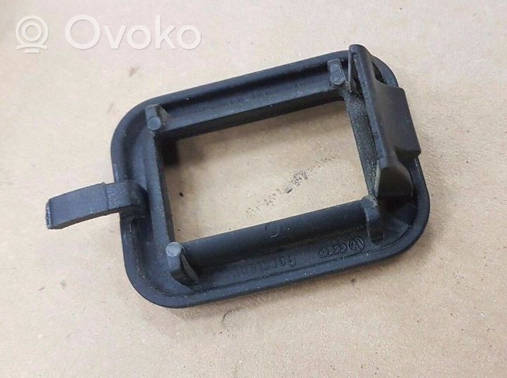 Volkswagen Corrado Moldura del interruptor de la ventana de la puerta delantera 357959550