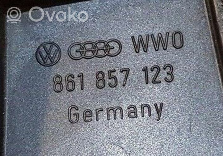 Volkswagen Golf I Hansikaslokeron kannen suoja 861857123