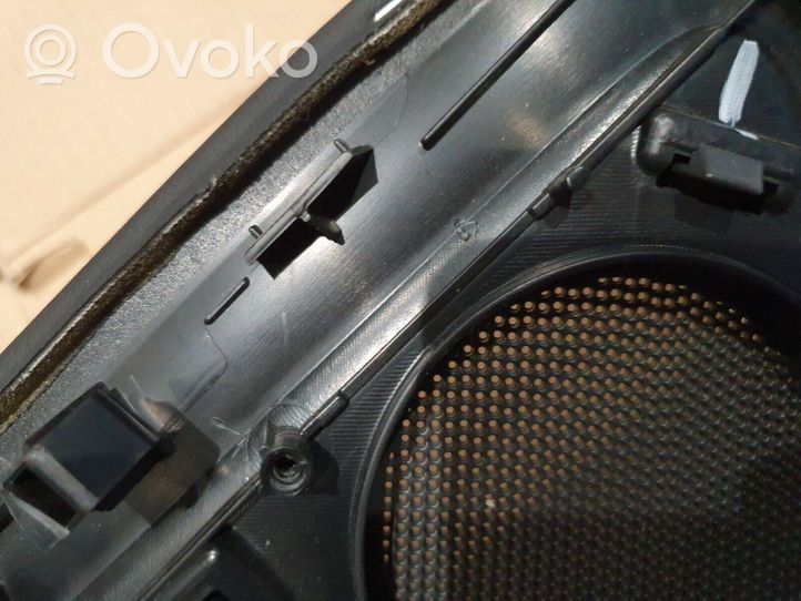 Audi A3 S3 8V Takaoven kaiuttimen kehys 8V7867651