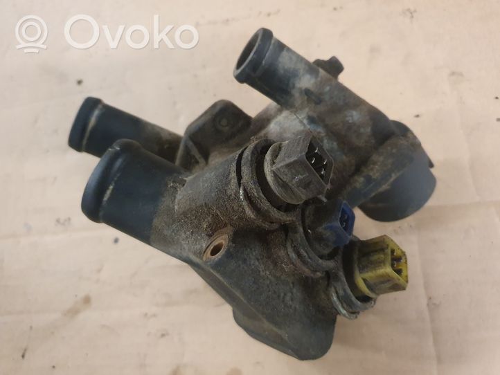 Volkswagen Golf III Termostato/alloggiamento del termostato 021121133D