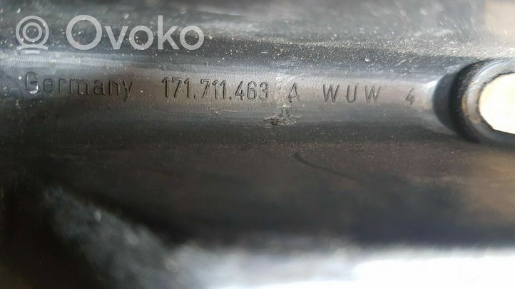 Volkswagen Golf II Osłona dźwigni hamulca ręcznego 171711463A