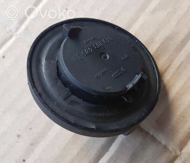 Volkswagen Scirocco Oil filler cap 049103485J