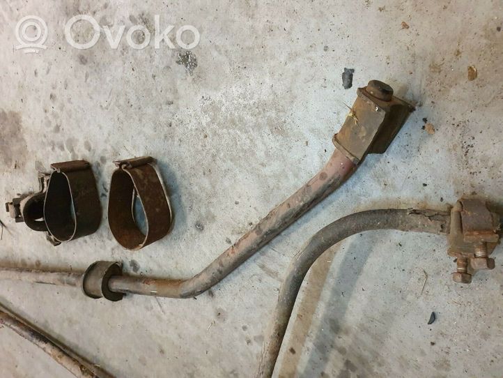 Volkswagen Scirocco Stabilizator przedni / drążek 175411309