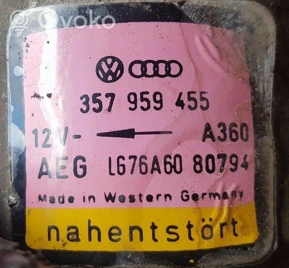 Volkswagen PASSAT B3 Elektryczny wentylator chłodnicy 357959455