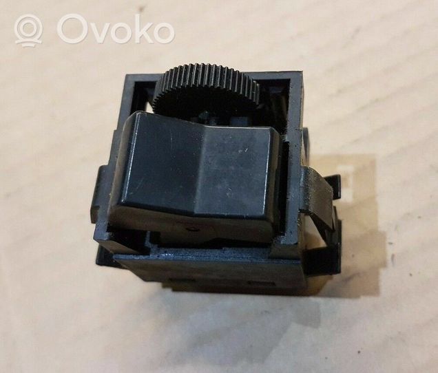 Volkswagen Golf I Light switch 171941531E