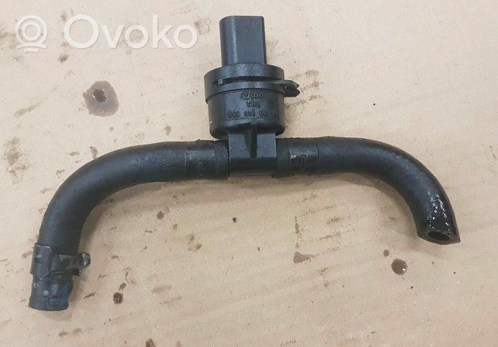 Volkswagen Transporter - Caravelle T5 Fuel temperature sensor 038906081B