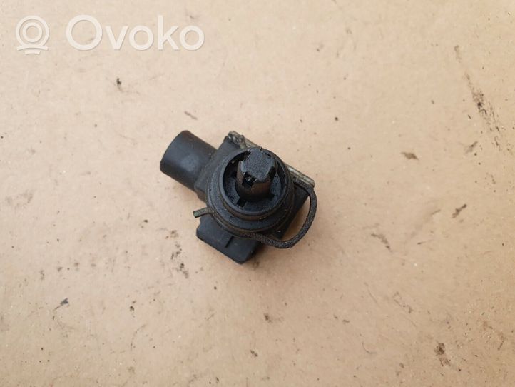 Volkswagen Golf II Air pressure sensor 037906040B