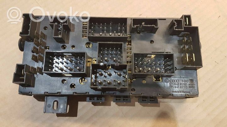 Volkswagen Jetta I Fuse box set 171941813D