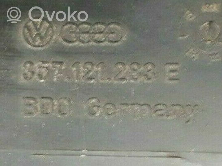 Volkswagen PASSAT B3 Osłona chłodnicy 357121283E