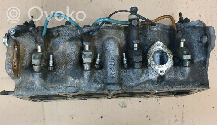 Volkswagen Golf III Engine head 028103373N