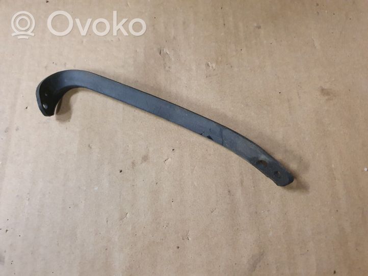 Audi A3 S3 8V Listwa pod lampę przednią 8V0941192