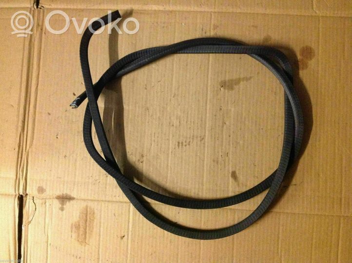 Volkswagen Golf I Rear door rubber seal (on body) 171867365B