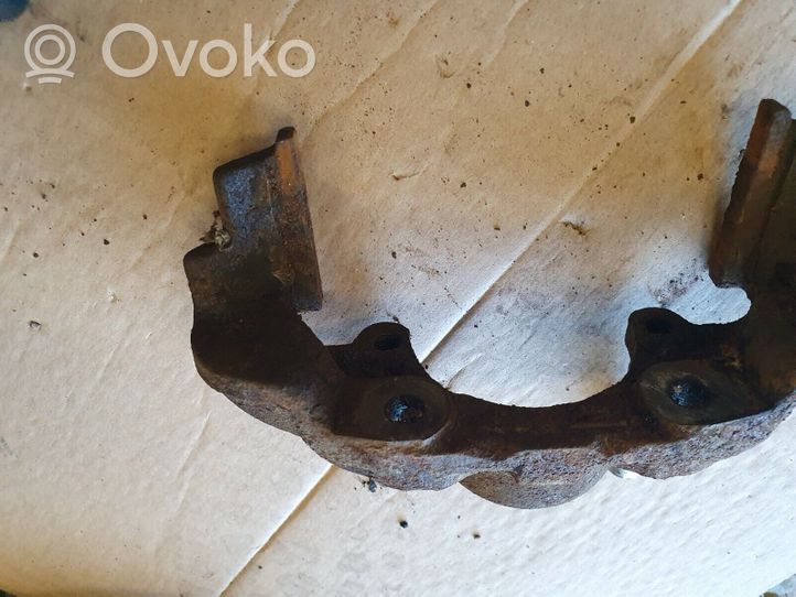 Volkswagen Jetta I Front Brake Caliper Pad/Carrier 171615127