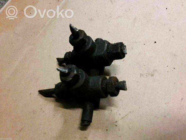 Volkswagen Golf II Tubo flessibile servofreno 803611755