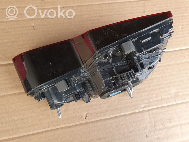 Audi A4 S4 B9 Takaluukun takavalot 8W5945094AB