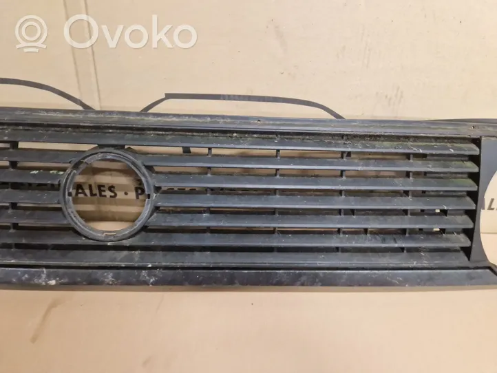 Volkswagen Golf II Front bumper upper radiator grill 191853653