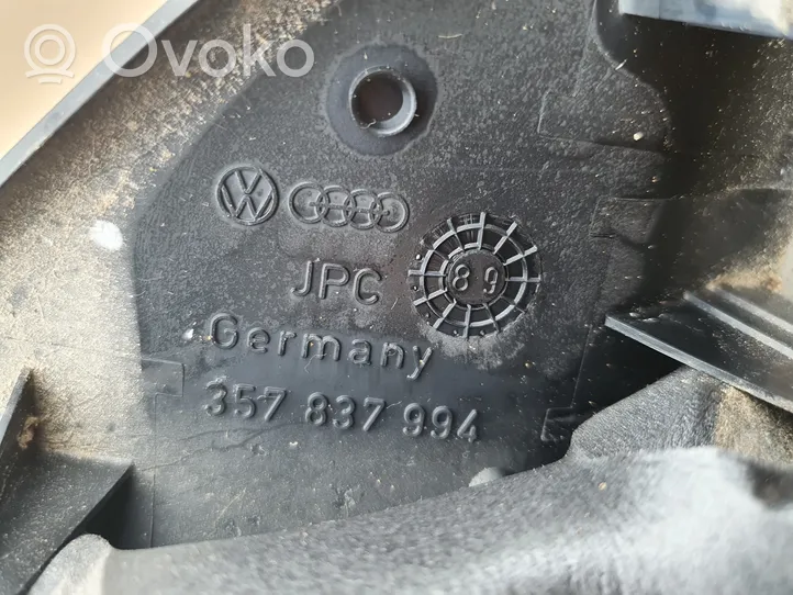 Volkswagen PASSAT B3 Inne elementy wykończeniowe drzwi przednich 357837994