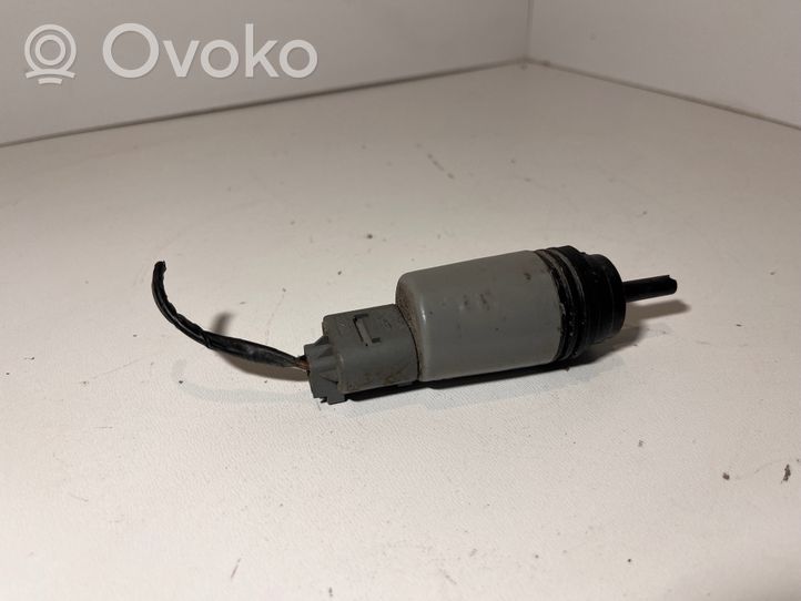 BMW 1 E82 E88 Windscreen/windshield washer pump 6934159