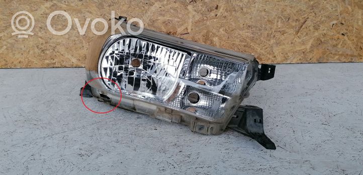 Toyota Hilux (AN120, AN130) Phare frontale 811100K792