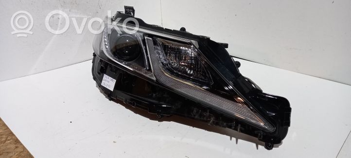 Toyota Camry Faro delantero/faro principal 8111033G00