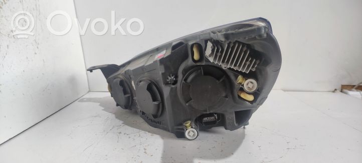 Ford Focus Phare frontale JX7B13W029AE