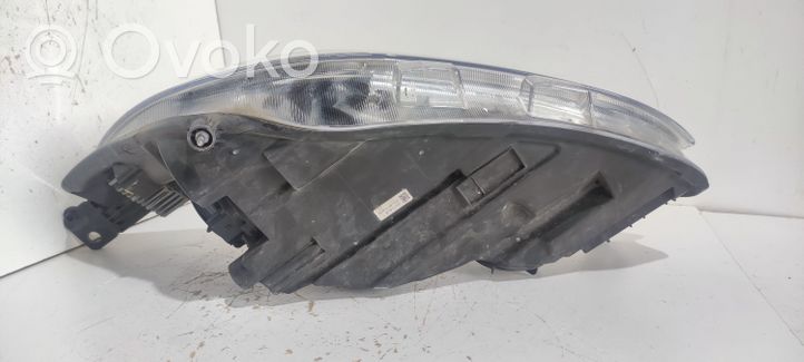 Ford Focus Phare frontale JX7B13W029AE