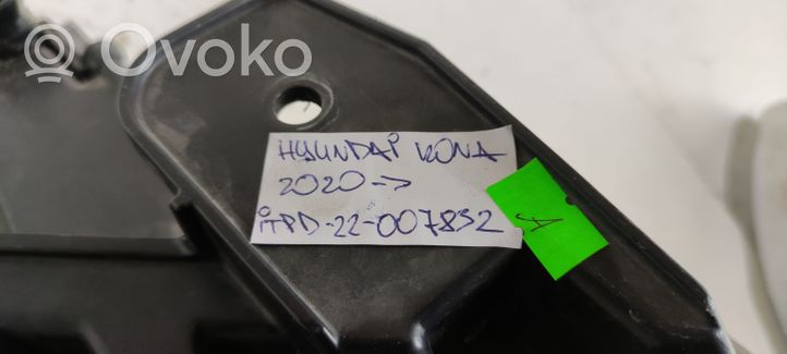 Hyundai Kona I Lampa przednia 92102J9