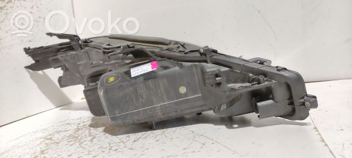 Lexus ES 300h Lampa przednia 8118533J01