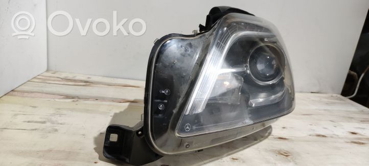 Mercedes-Benz GL X166 Phare frontale A1668203459