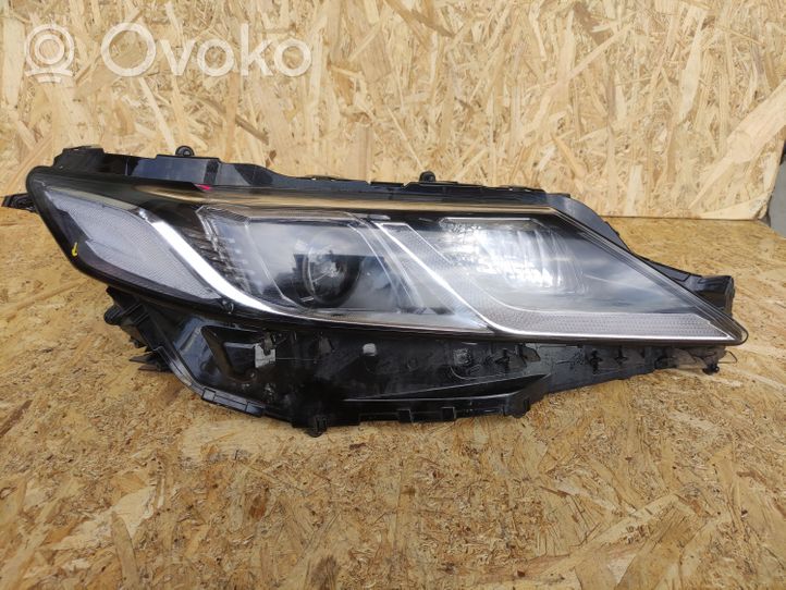 Toyota Camry Phare frontale 8111033G00