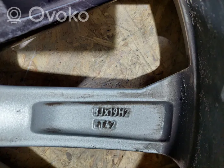 Volvo V60 Felgi aluminiowe R19 32143048