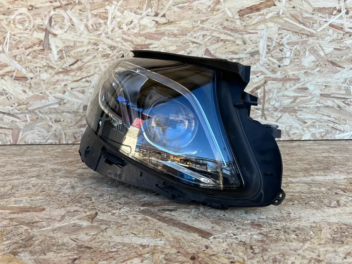 Mercedes-Benz E W238 Lampa przednia A2139064804KZ