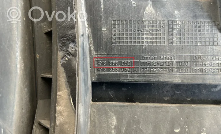 Audi Q8 Listwa drzwi tylnych 4M8853969