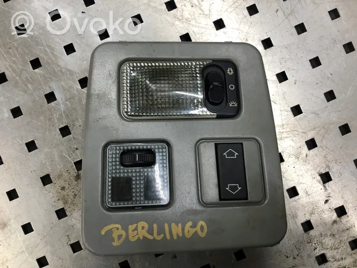 Citroen Berlingo Éclairage lumière plafonnier avant 9619403377