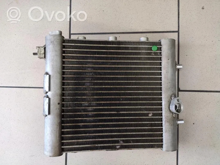 Audi RS7 C7 Dzinēja eļļas radiators 4G0117021A