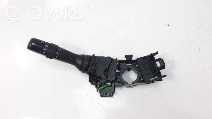 Toyota Aygo AB40 Manetka / Przełącznik kierunkowskazów 841400H040