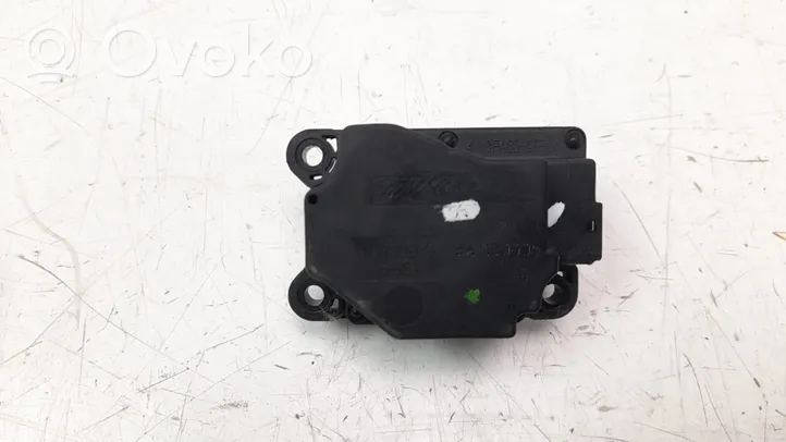 Volvo V40 Salono oro mazgo plastikinis korpusas 4N5H19E616BA