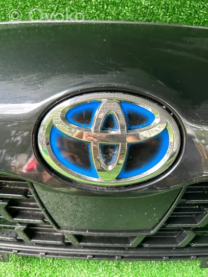 Toyota Yaris Cross Grotelės priekinės 