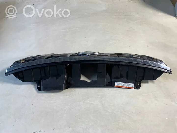 Suzuki Vitara (LY) Grille de calandre avant 