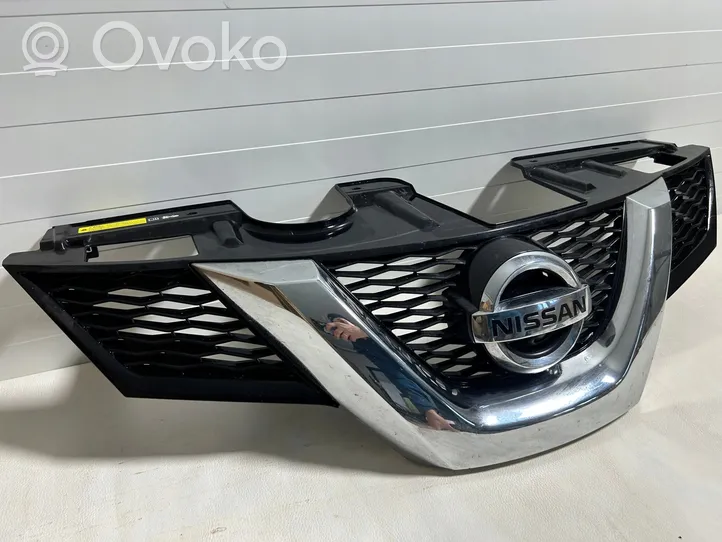 Nissan X-Trail T32 Front grill 